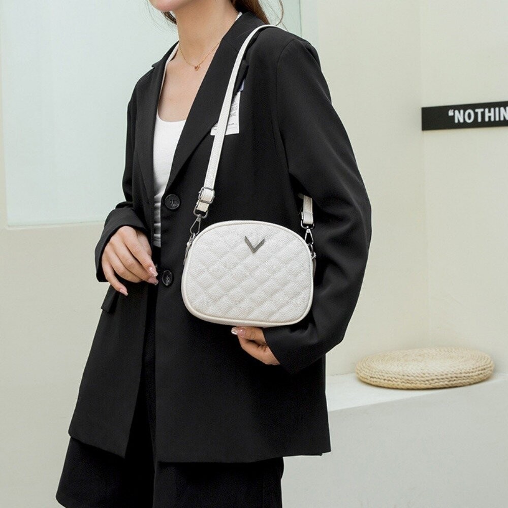 【實體店+發票】小香風真皮菱格紋單肩包 真皮女包  菱格繡線 小香風 大容量 單肩斜挎包 送禮-細節圖2