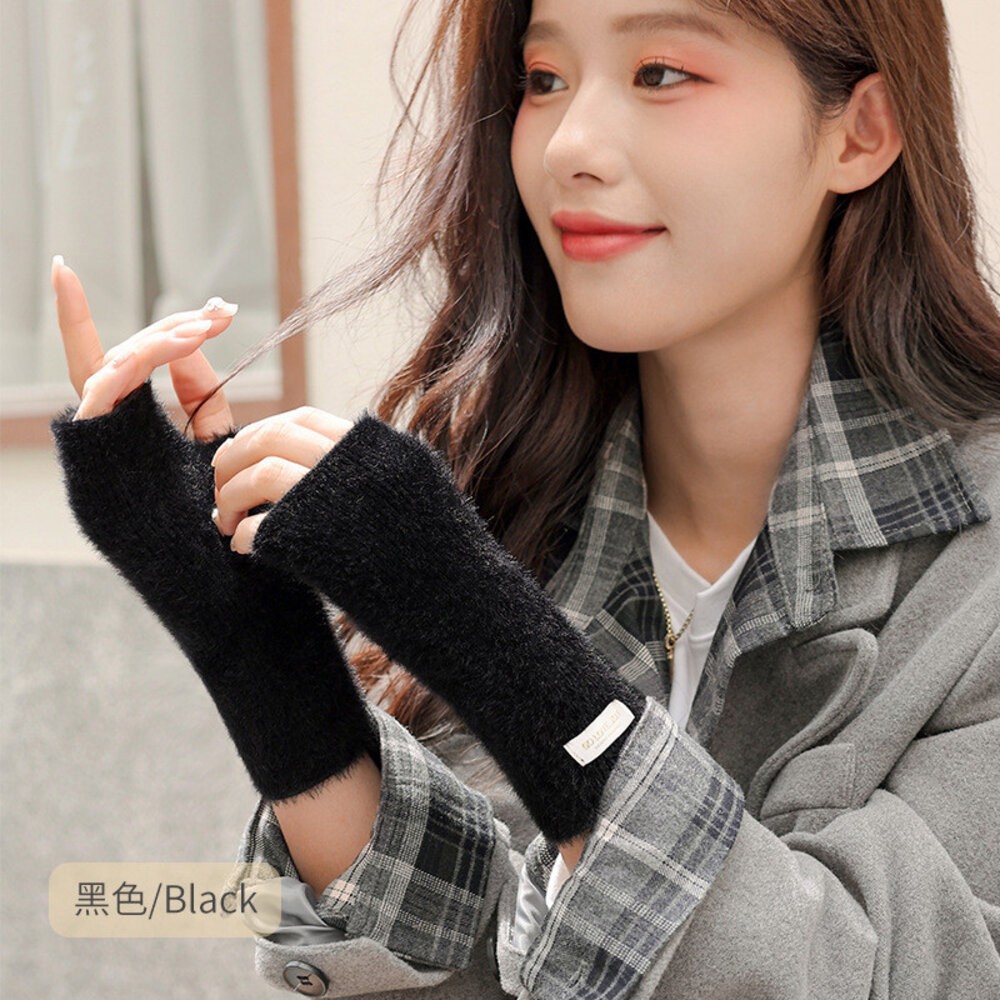 【搭配】羊毛針織半指手套-黑色