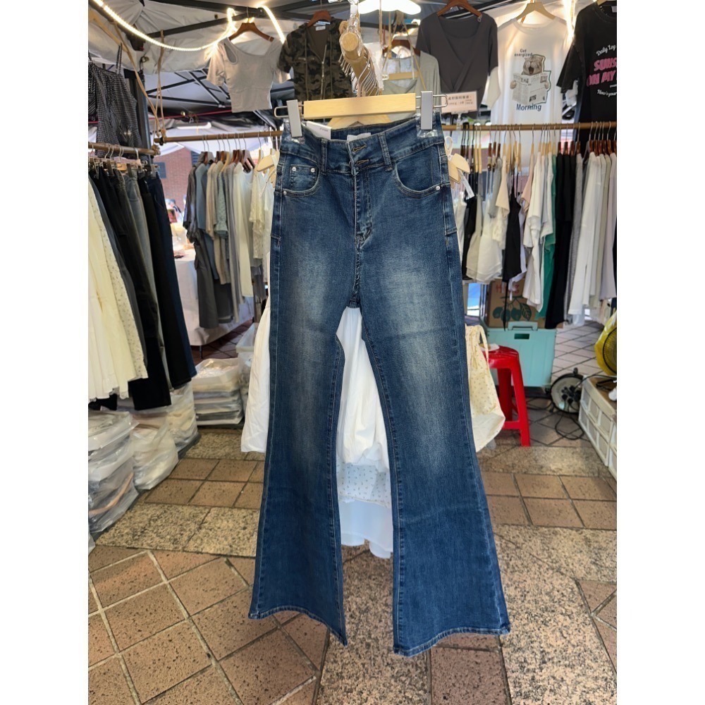 現貨｜韓系刷舊喇叭牛仔褲-細節圖4