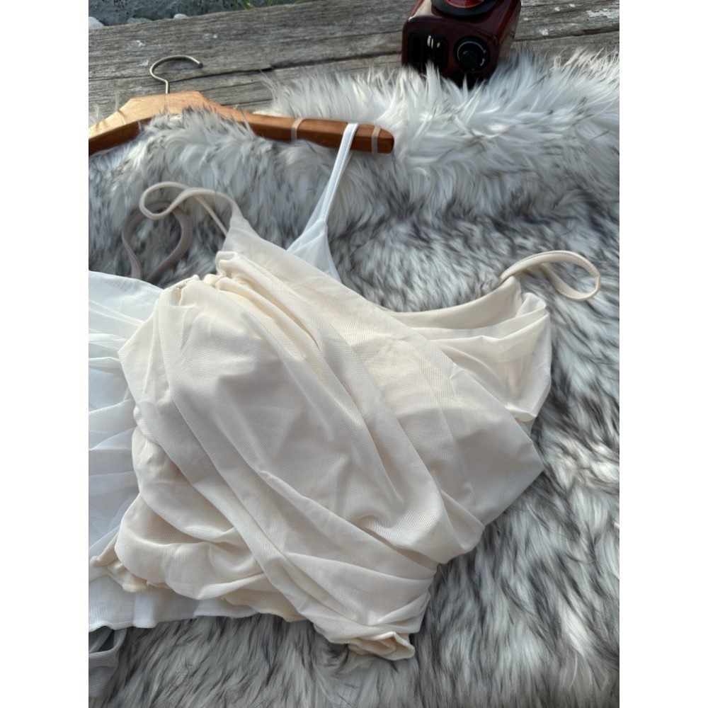 現貨｜复甜美百搭皺摺交叉網紗背心小可愛bratop-細節圖8