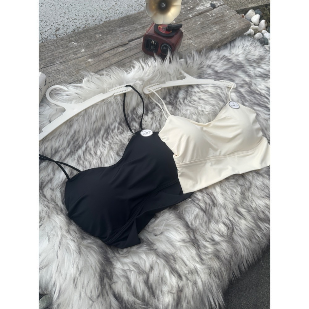 現貨｜雲朵感冰絲短版小可愛美背背心-細節圖2