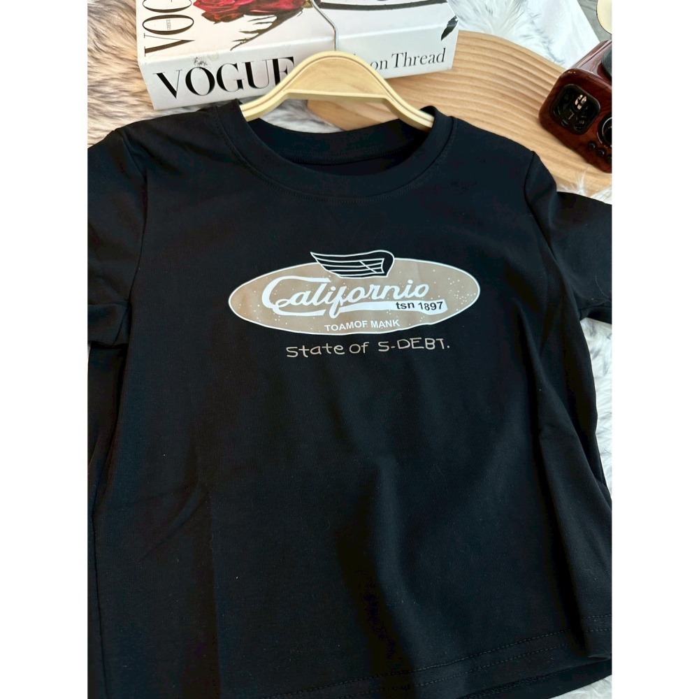 現貨｜夏季出清 短版字母T恤-細節圖5