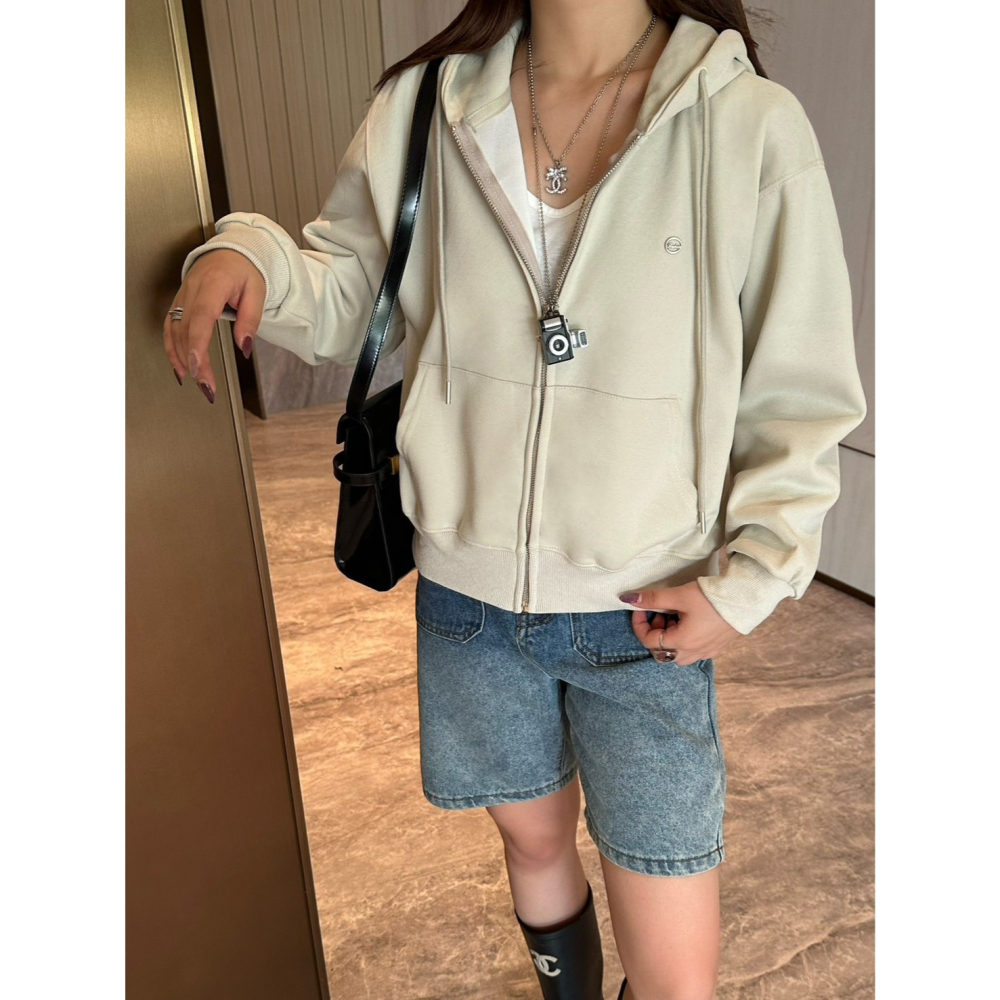 現貨｜ 小字母連帽外套250924-細節圖3