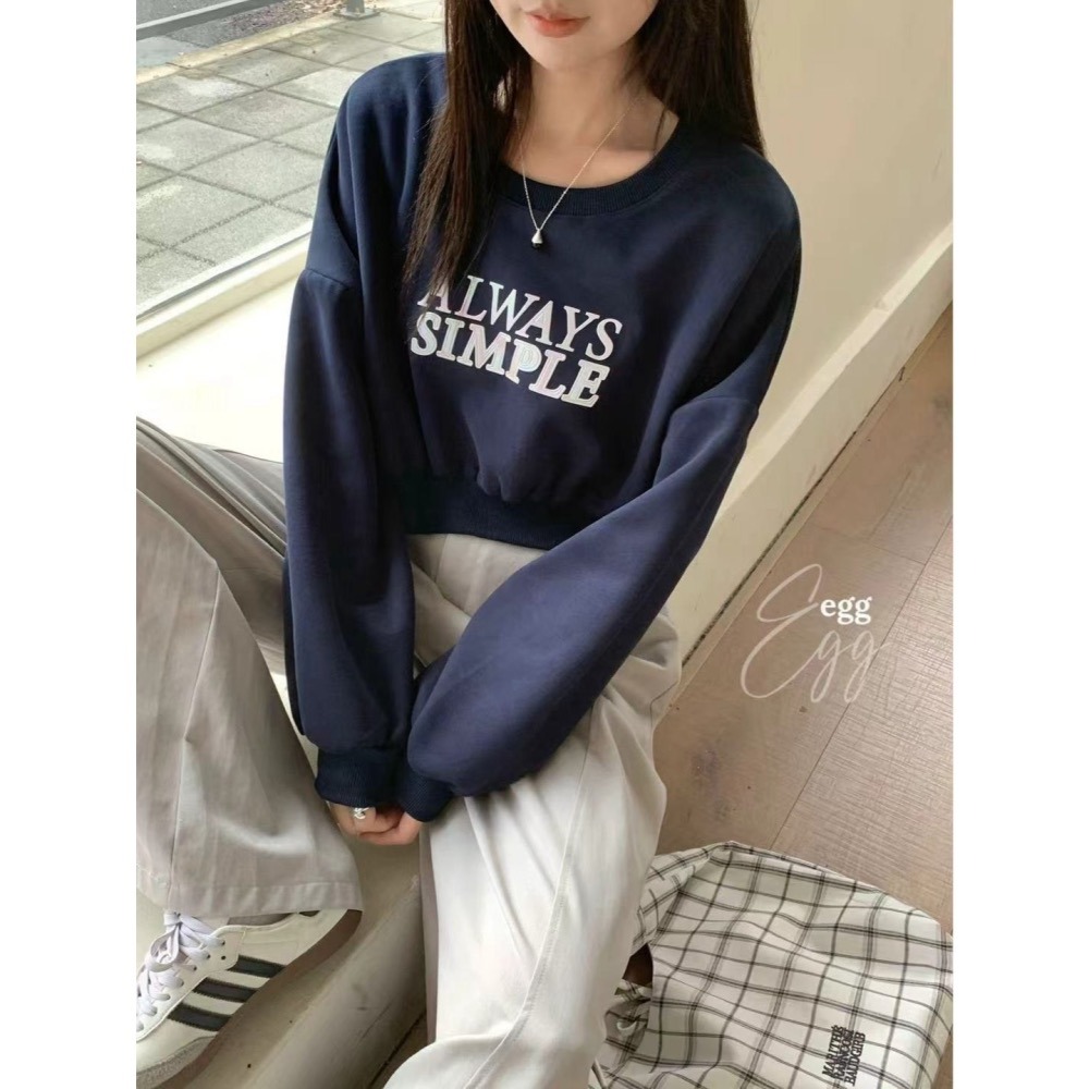 現貨｜ 燙銀字母短版上衣250924-細節圖2