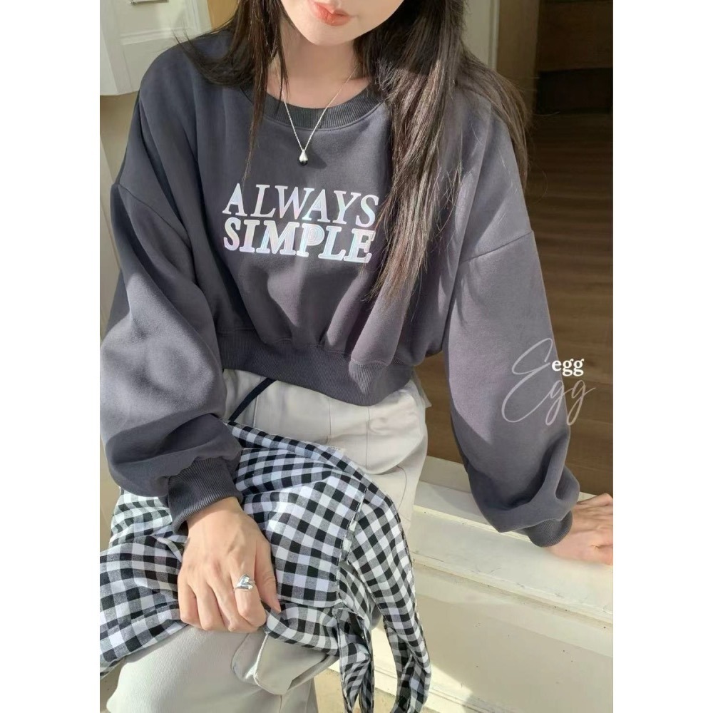 現貨｜ 燙銀字母短版上衣250924-細節圖3