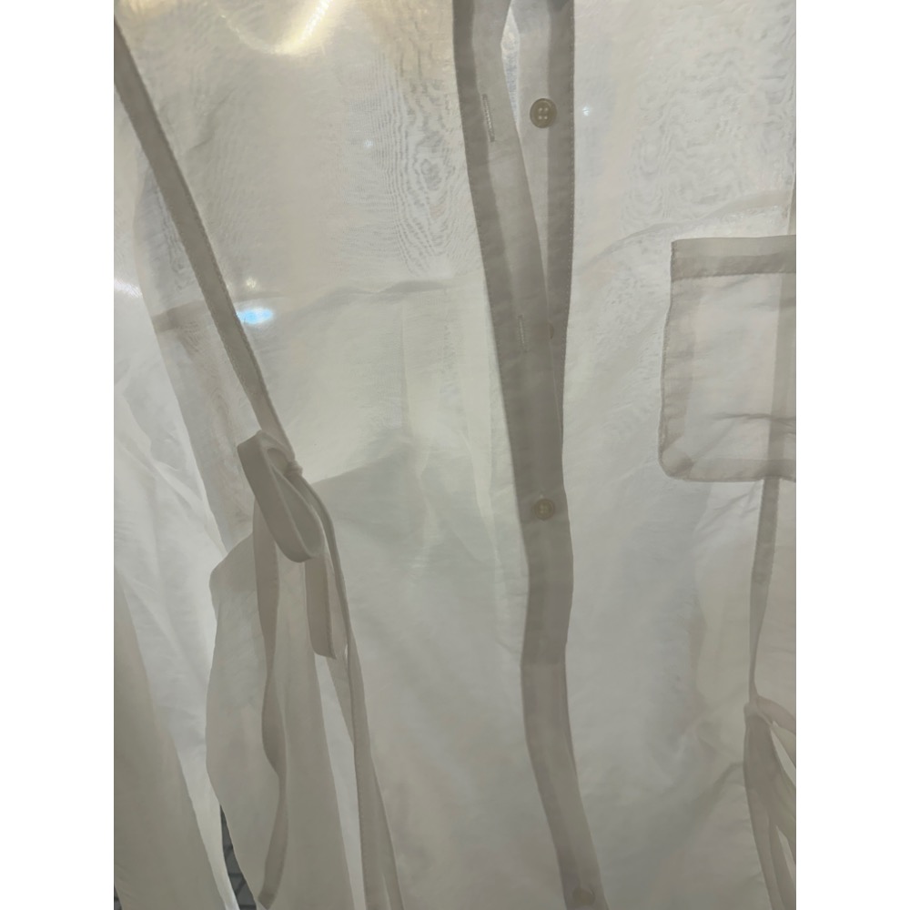 現貨｜造型透膚襯衫251017-細節圖2