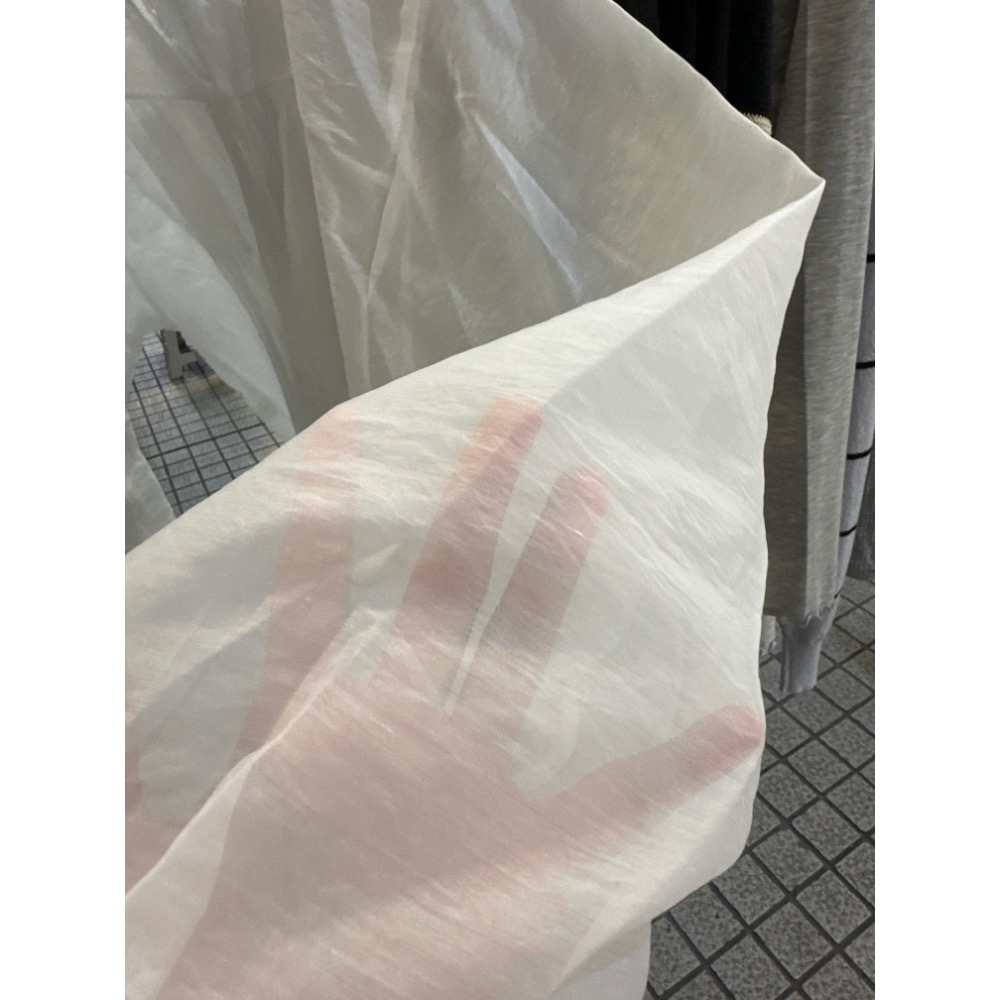 現貨｜造型透膚襯衫251017-細節圖3