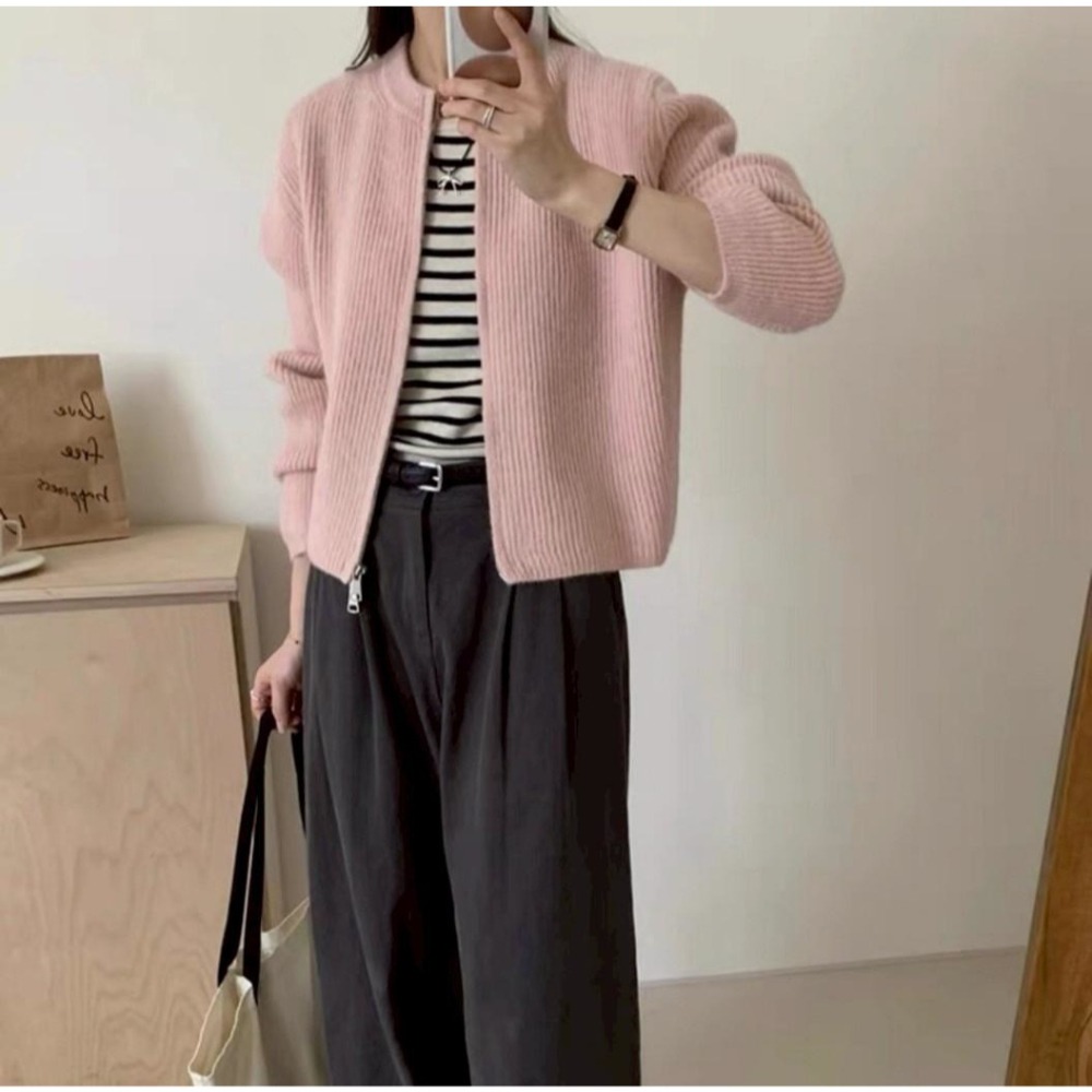 現貨｜ 坑條紋拉鍊外套1107-細節圖3