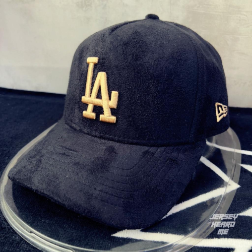 【球衣藏家】LA Dodgers 洛杉磯 道奇 黑金款 麂皮 鐵扣 New Era 可調式 老帽 MLB Dad Hat