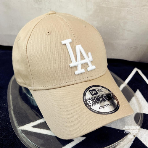 【球衣藏家】LA Dodgers 洛杉磯 道奇 奶茶 鐵扣 New Era 可調式 老帽 MLB Dad Hat
