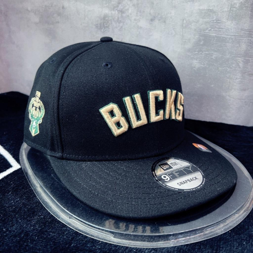 【球衣藏家】New Era Bucks 公鹿 二客 可調式 後扣帽 NBA Snapback
