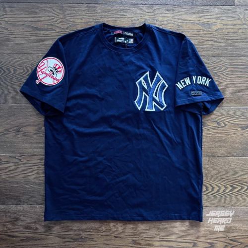 【球衣藏家】Pro Standard Yankees 洋基 深藍 全刺繡 OLD ENGLISH MLB 棉TEE