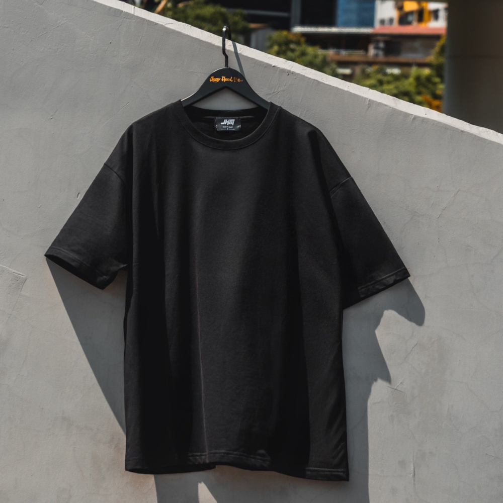 【球衣藏家】JHM 經典 黑白 基本款 百搭 高品質 內搭 口袋T 素T 落肩 美式 寬鬆 硬挺 抗皺 短T 短袖-細節圖2