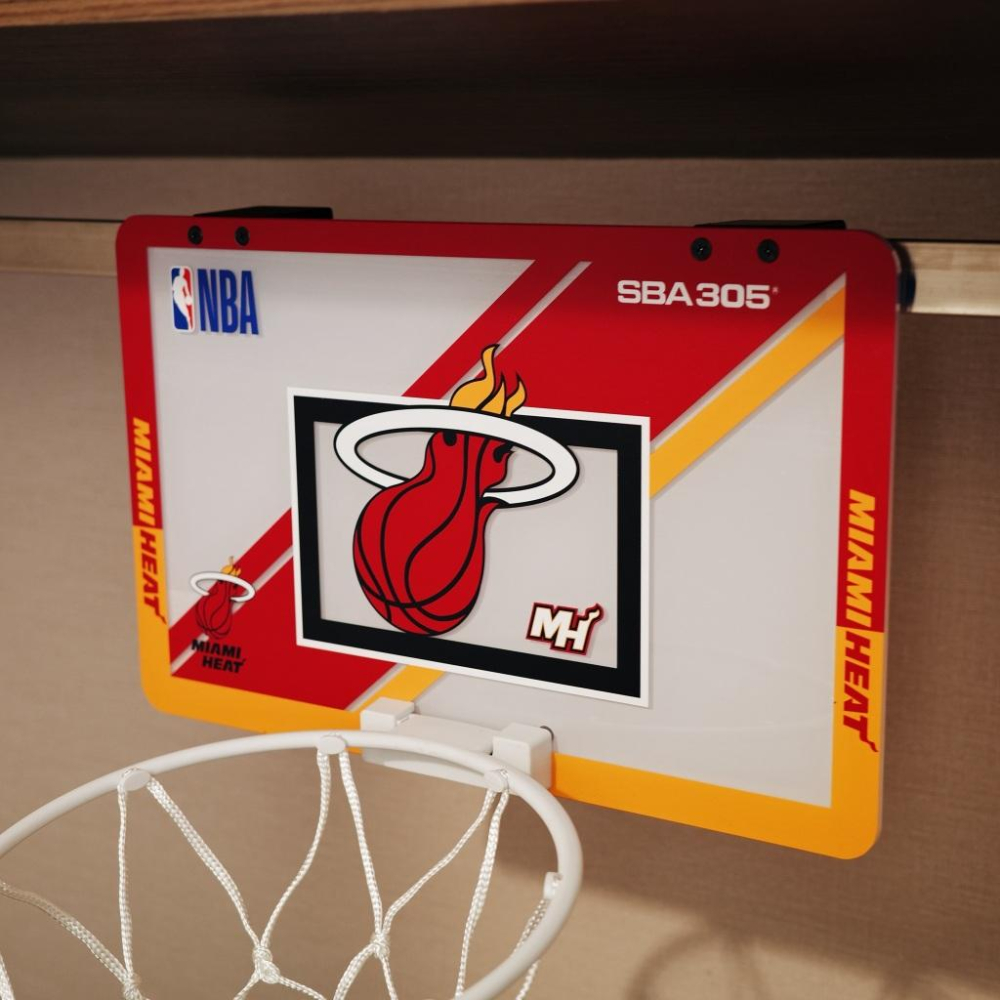 【球衣藏家】SBA305 台灣總代理 NBA 官方授權 壁掛式 居家 室內 玩具 小籃框 MINI款 - 熱火 附小籃球-細節圖2