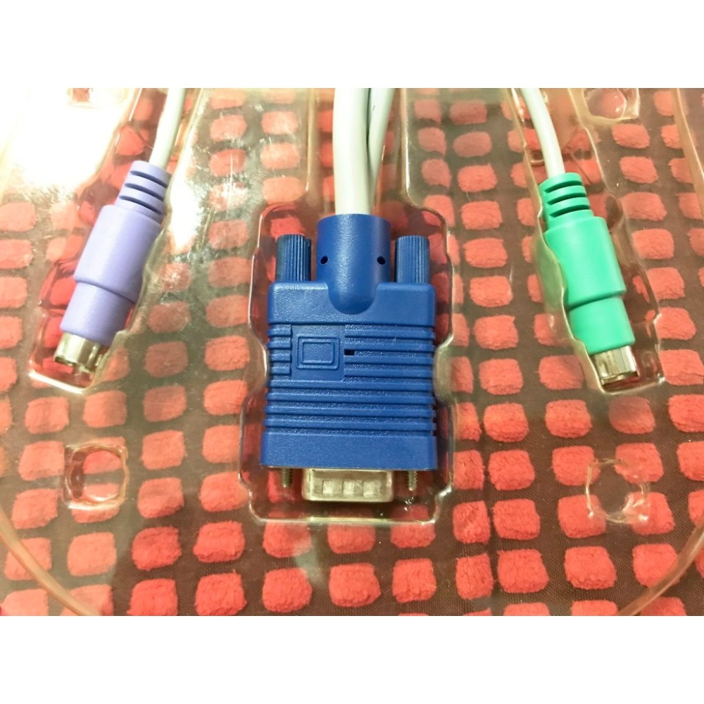 NuSWITCH 數位式 1對2螢幕分配器 VGA分享器 1進2出 1組螢幕滑鼠鍵盤給2台電腦共用 kvm切換-細節圖4