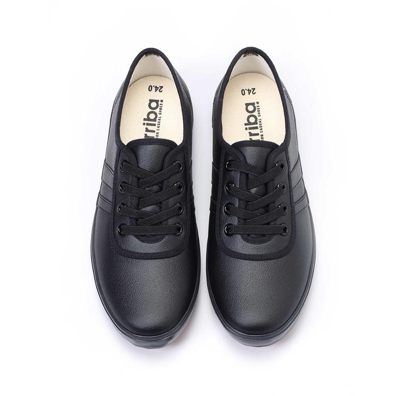 台灣製 現貨+預購✨女 黑色 鬆緊 直套式 休閒鞋 皮質面 運動休閒鞋  皮面休閒鞋 止滑 全黑鞋  懶人鞋 黑色運動鞋-細節圖2