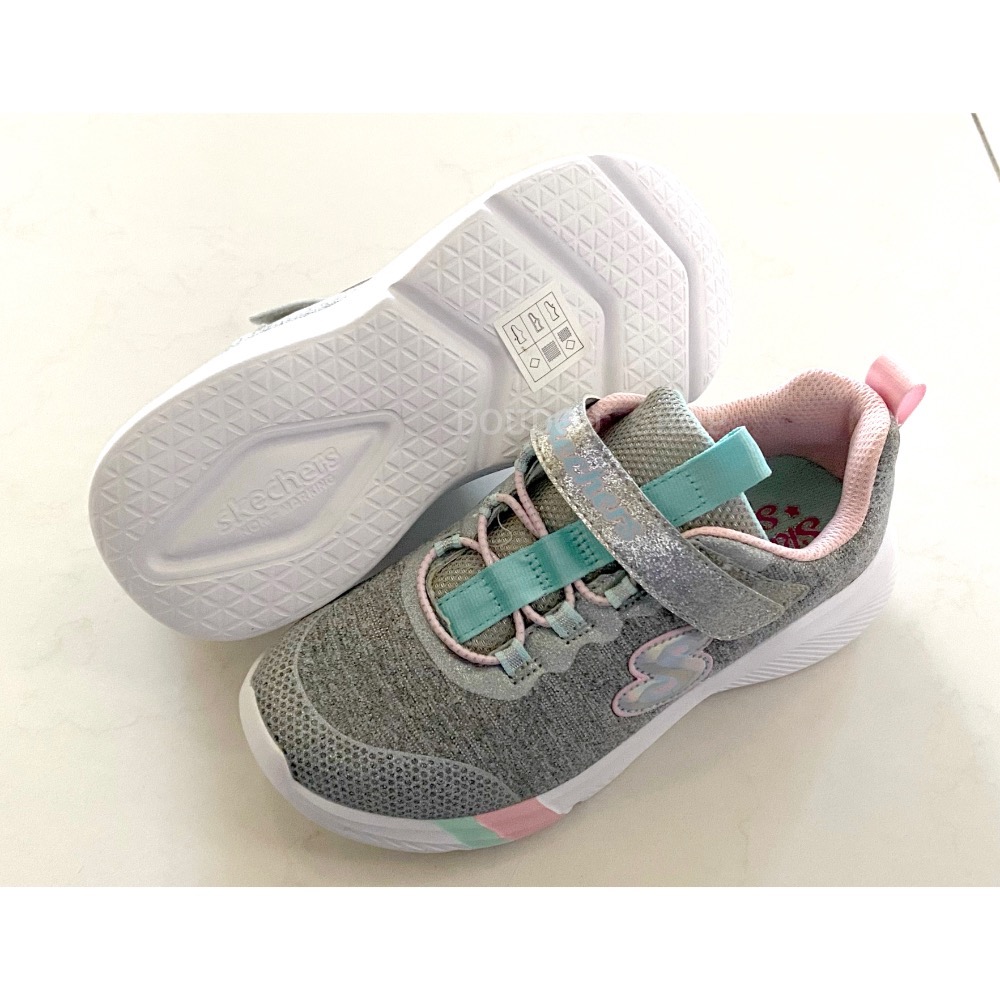 SKECHER  限量出清 特價 女童運動鞋 慢跑鞋 輕量 柔軟 透氣 灰 兒童運動鞋 中童-細節圖2