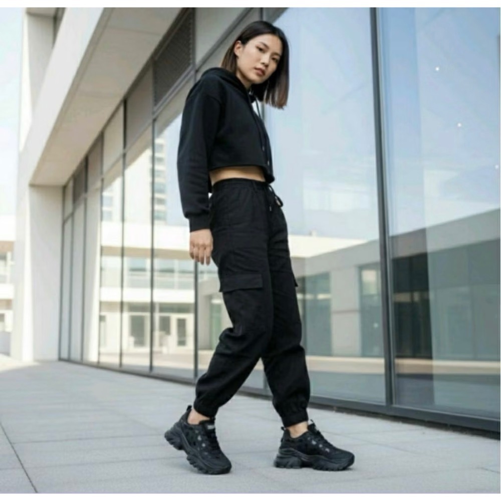 KUROMI  酷洛米 女 正版授權  羽量 厚底 老爹鞋 Q彈 吸震 休閒鞋 黑-細節圖2