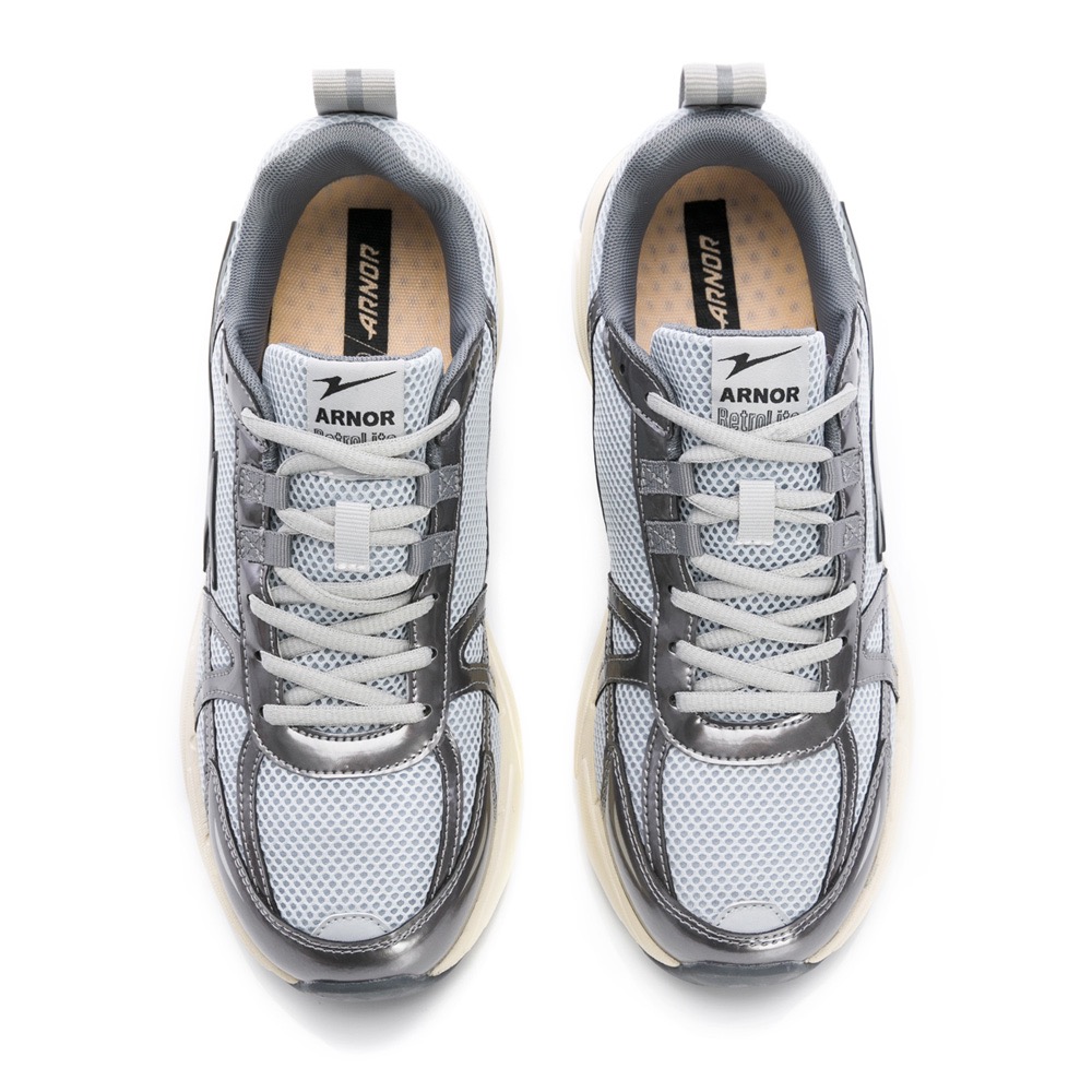 復古潮流 男 2E寬楦 緩震 慢跑鞋 輕量 透氣 吸震 回彈 減壓 運動鞋 夜間反光 工作鞋 灰銀-細節圖3