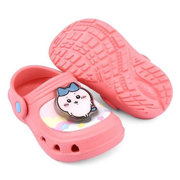 台灣製 Chiikawa 吉伊卡哇 防水 護趾 電燈 布希鞋 小八 小桃 輕量 拖鞋 洞洞鞋 花園鞋 水陸兩用 兒童拖鞋-細節圖3