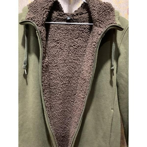 【二手】Uniqlo 長袖刷毛連帽外套-細節圖2