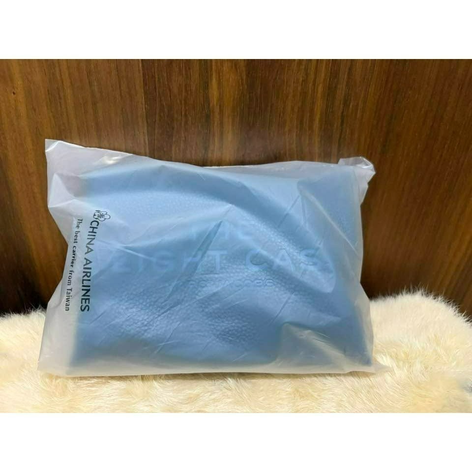 華航 2026 華航 x Marc Jacobs 全新 豪華經濟艙 過夜包 / 旅行盥洗包-細節圖2