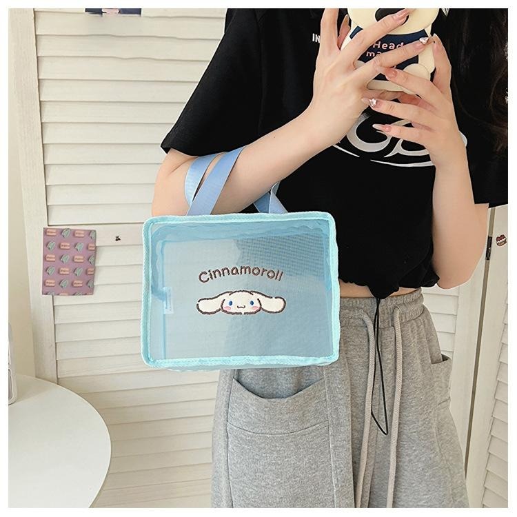 即將完售✨三麗鷗Hello Kitty化妝包 網紗防水手提包 網紗盥洗包 凱蒂貓 大耳狗 美樂蒂 酷洛米（平行輸入代購）-細節圖8