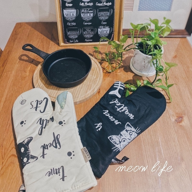 Meow life 貓咪圖案 加厚防燙手套 廚房手套 烘焙手套 加厚純棉加長 烘焙必備 烤箱專用 微波爐適用 台灣現貨-細節圖2