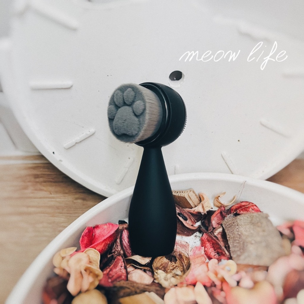 Meow life 貓爪洗臉刷 貓掌造型洗臉刷 矽膠洗臉刷 潔面刷 毛孔清潔 3D服貼 [台灣現貨]-細節圖2