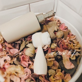 Meow life 貓爪洗臉刷 貓掌造型洗臉刷 矽膠洗臉刷 潔面刷 毛孔清潔 3D服貼 [台灣現貨]-細節圖4