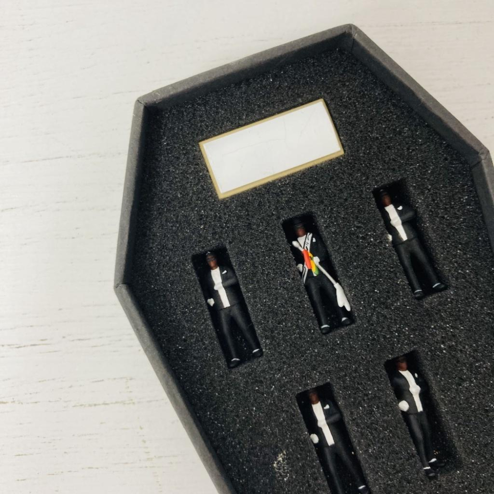 【Top1玩具店】現貨 JMG 1/64 Miniatures 抬棺黑人 棺材哥 7人組 1:64人偶-細節圖3