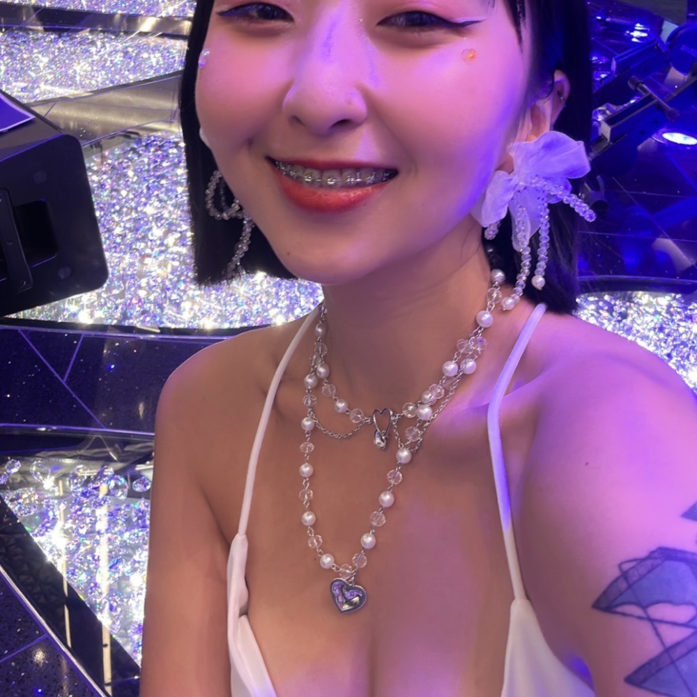 華麗白色穿搭 紗紗蝴蝶結閃閃耳環 / 雙層愛心透白公主風項鍊-細節圖3