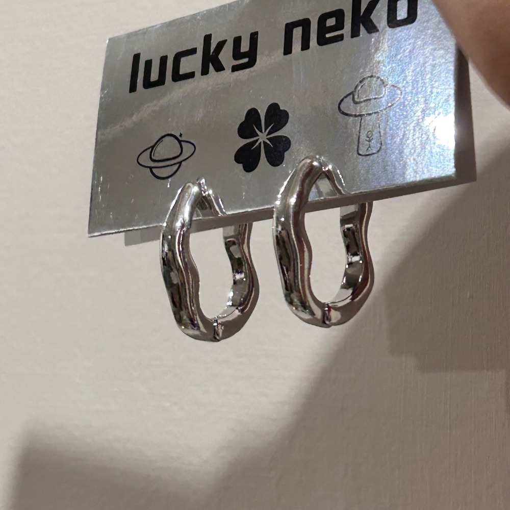 不規則橢圓銀色耳扣-細節圖3