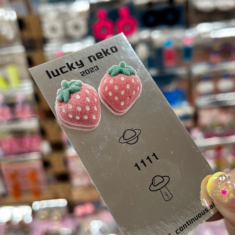 毛茸茸小草莓耳環 🍓-細節圖3