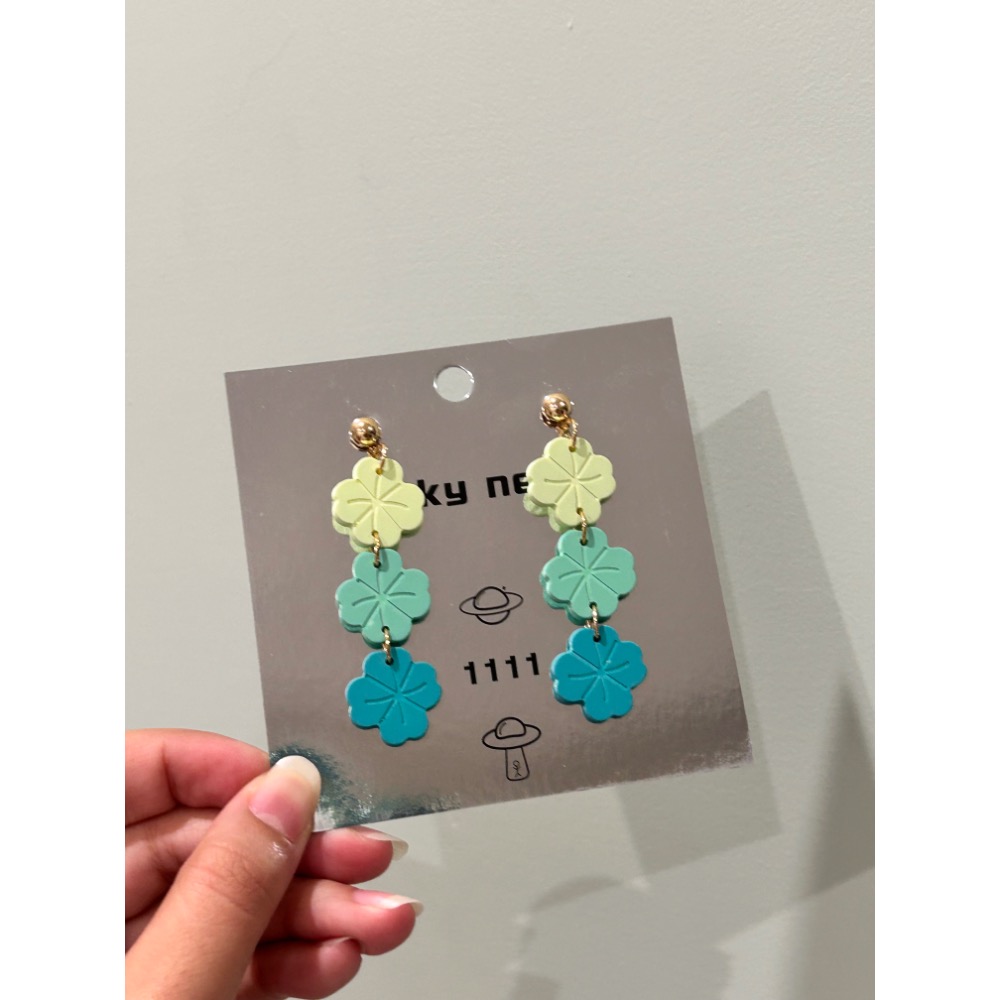 幸運草 霧面耳環-細節圖2