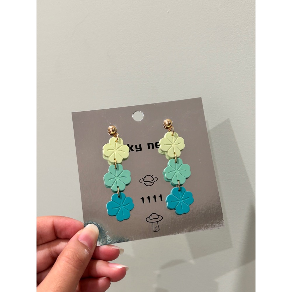 幸運草 霧面耳環-細節圖3