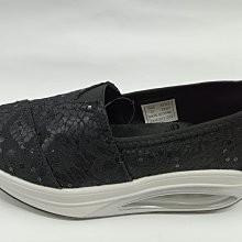 【鞋里】~老船長~ 23327 繡花布厚底氣墊套式休閒鞋 橡膠止滑鞋底 吸汗舒適 耐穿 按摩顆粒 （黑）-細節圖3