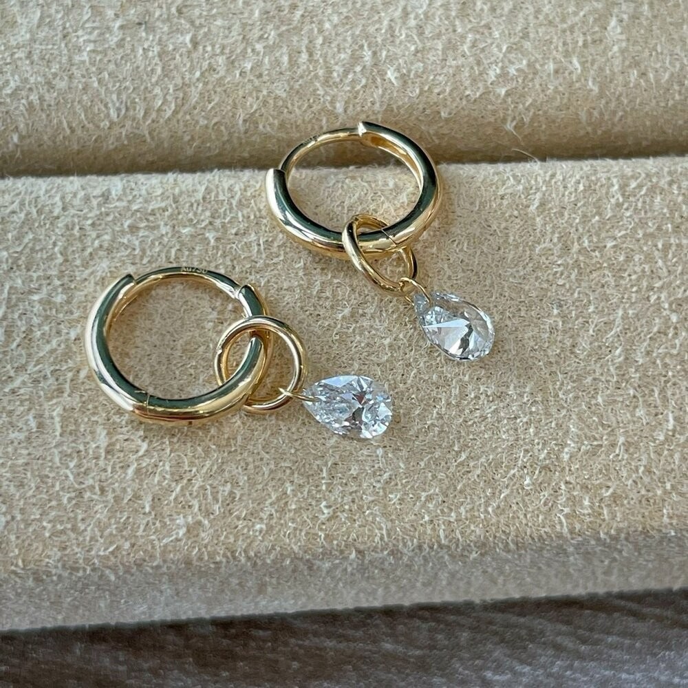 【WhiteKuo】18kJennie明星同款耳環 小紅書爆款 培育鑽石垂墜耳針-細節圖5