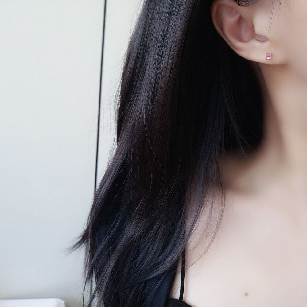 【WhiteKuo】18K經典長方形彩藍寶耳針-細節圖3