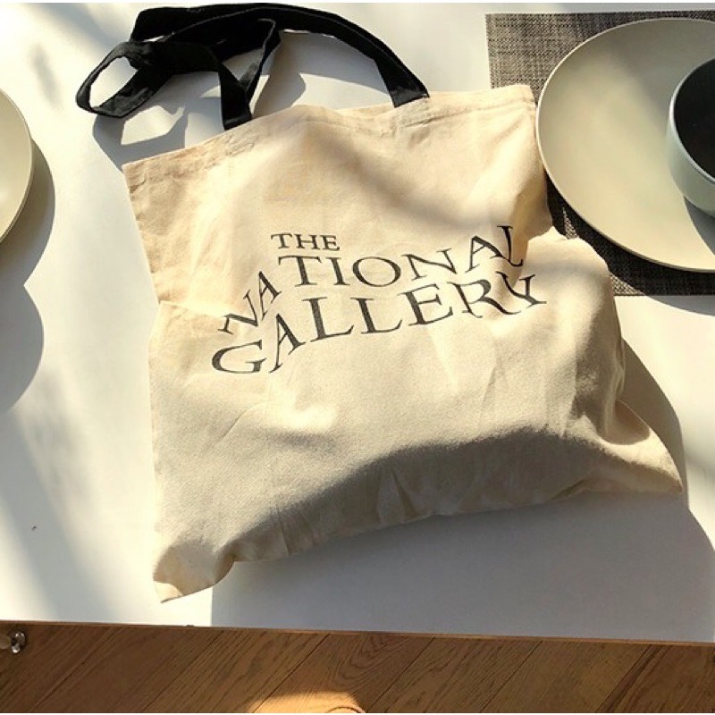 〔預購〕畫廊字母帆布袋 帆布包（2款）-細節圖3