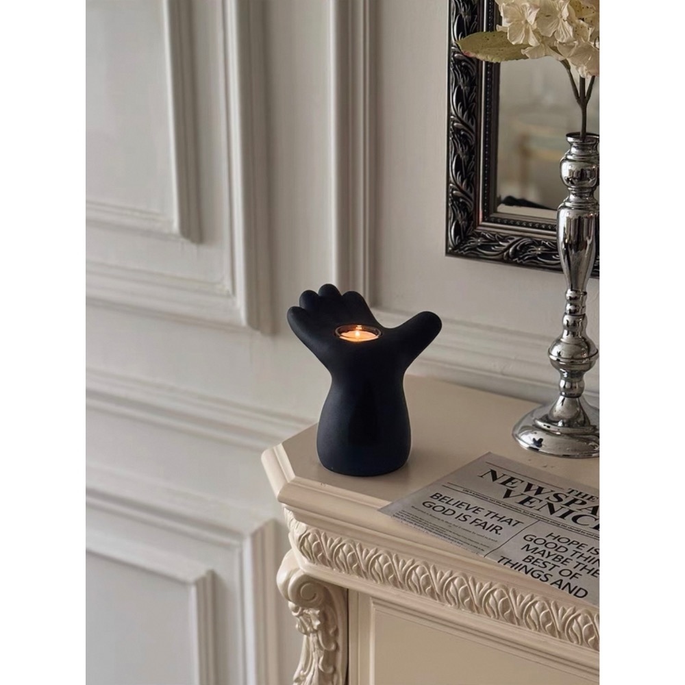 〔預購〕胖胖手燭台（白/黑）陶瓷 送禮 入厝禮 送禮推薦 創意-細節圖2