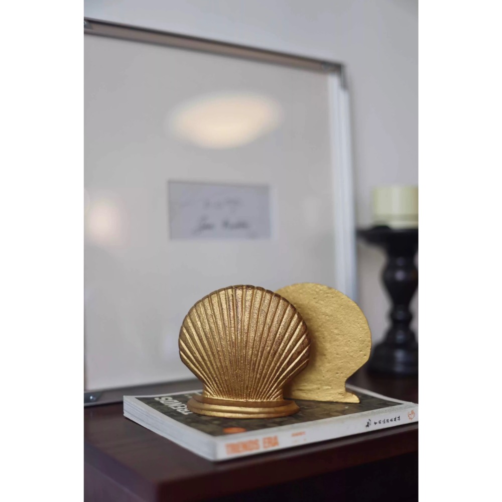 〔預購〕復古貝殼書擋 古銅色 造型書擋 桌上收納 書擋 書架 書本收納 書架桌上收納 書檔 書立 書擋架 送禮 送禮推薦-細節圖2