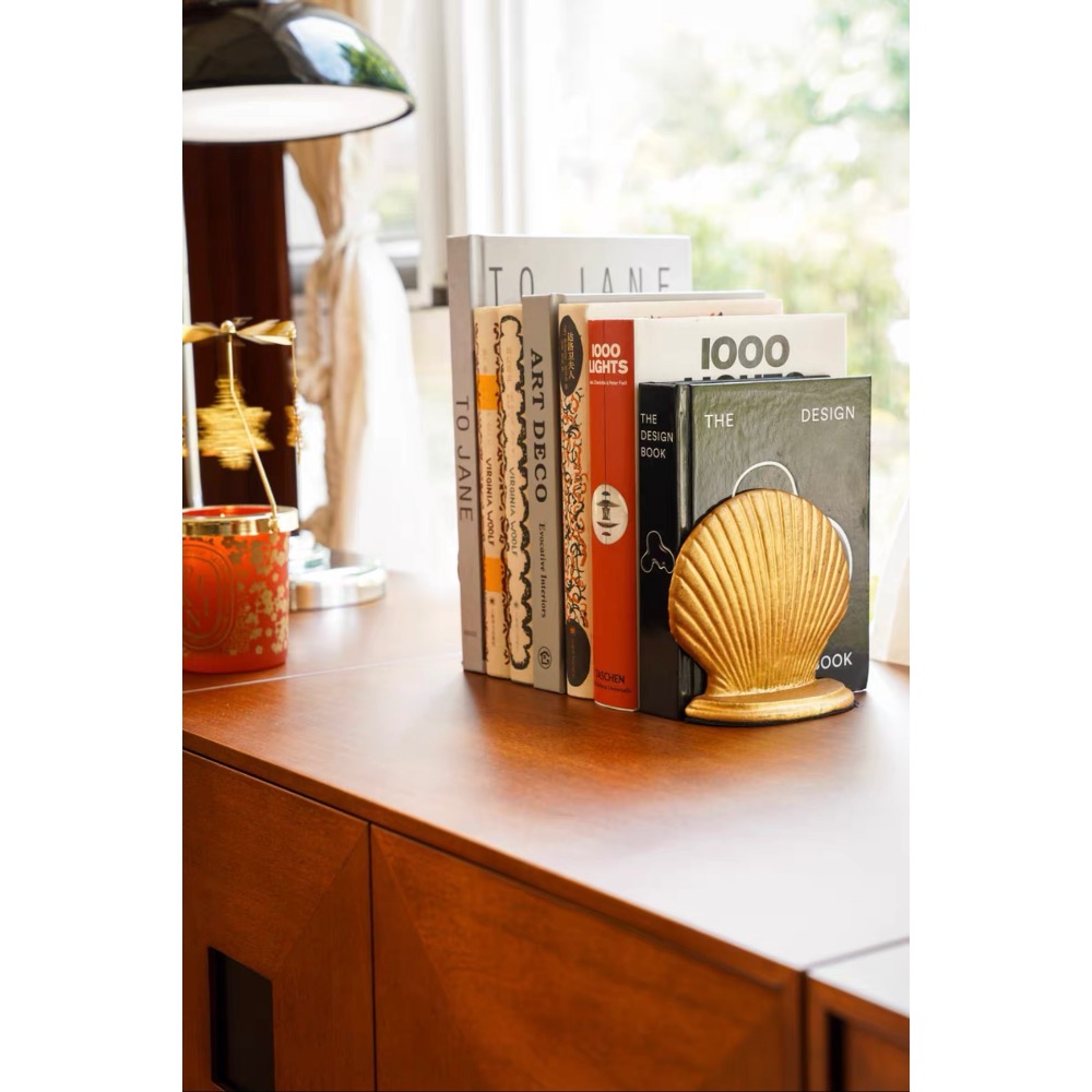 〔預購〕復古貝殼書擋 古銅色 造型書擋 桌上收納 書擋 書架 書本收納 書架桌上收納 書檔 書立 書擋架 送禮 送禮推薦-細節圖8