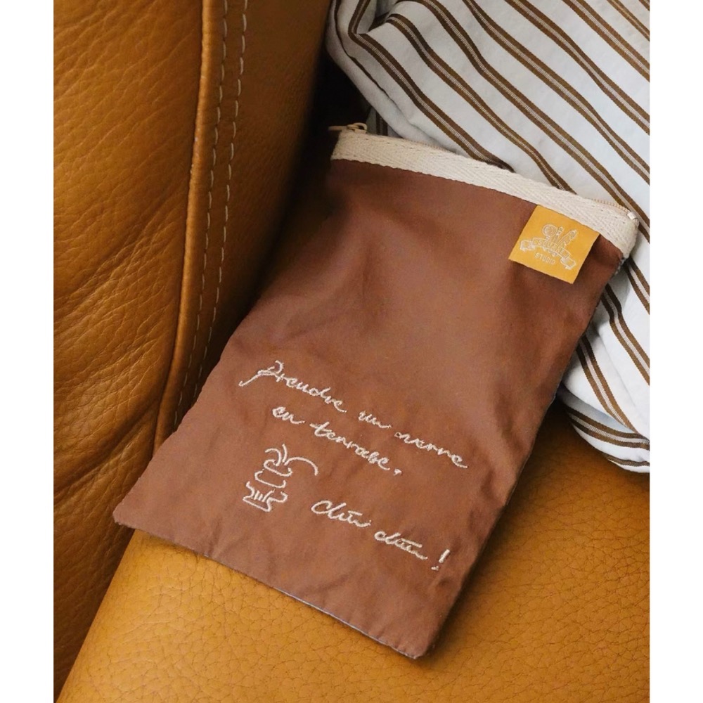 〔預購〕巴黎藝文棉布收納包 刺繡 筆袋 文具袋 收納袋 送禮 送禮推薦 居家擺飾 多用途-細節圖5