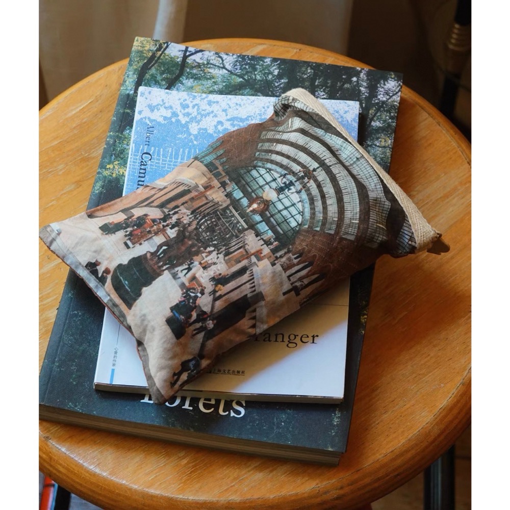 〔預購〕巴黎藝文棉布收納包 刺繡 筆袋 文具袋 收納袋 送禮 送禮推薦 居家擺飾 多用途-細節圖10