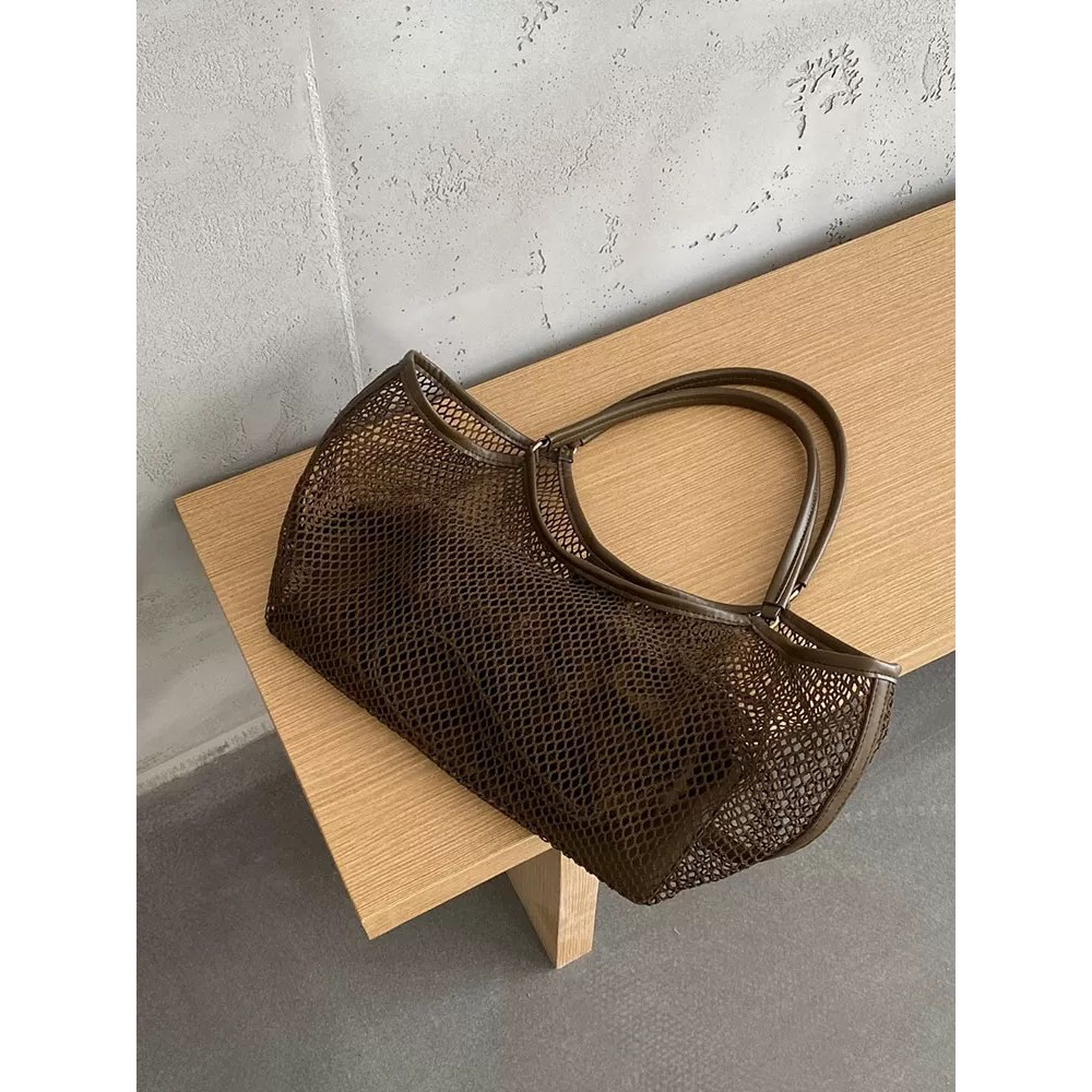 〔預購〕歐美夏日度假風鏤空沙灘大容量托特包(咖/綠/黑) 度假風 手提包 肩背包 腋下包 休閒-細節圖2