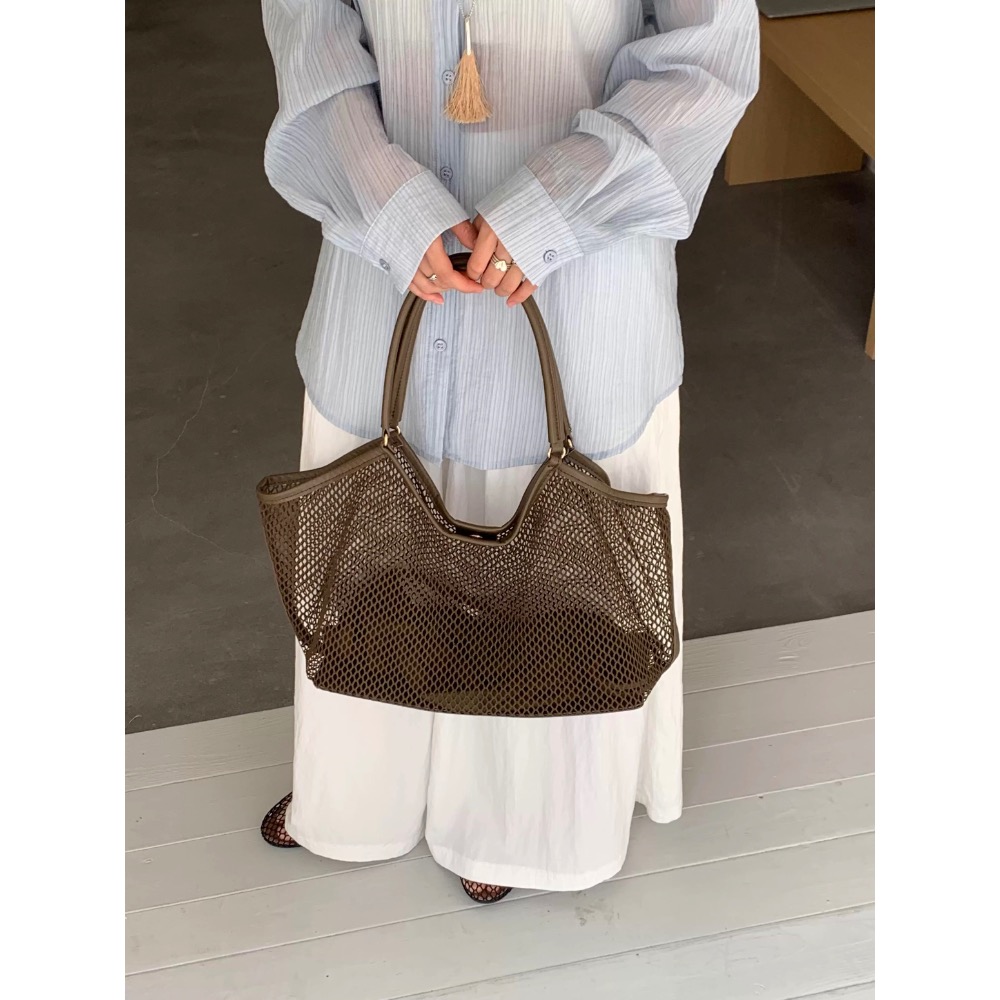 〔預購〕歐美夏日度假風鏤空沙灘大容量托特包(咖/綠/黑) 度假風 手提包 肩背包 腋下包 休閒-細節圖5