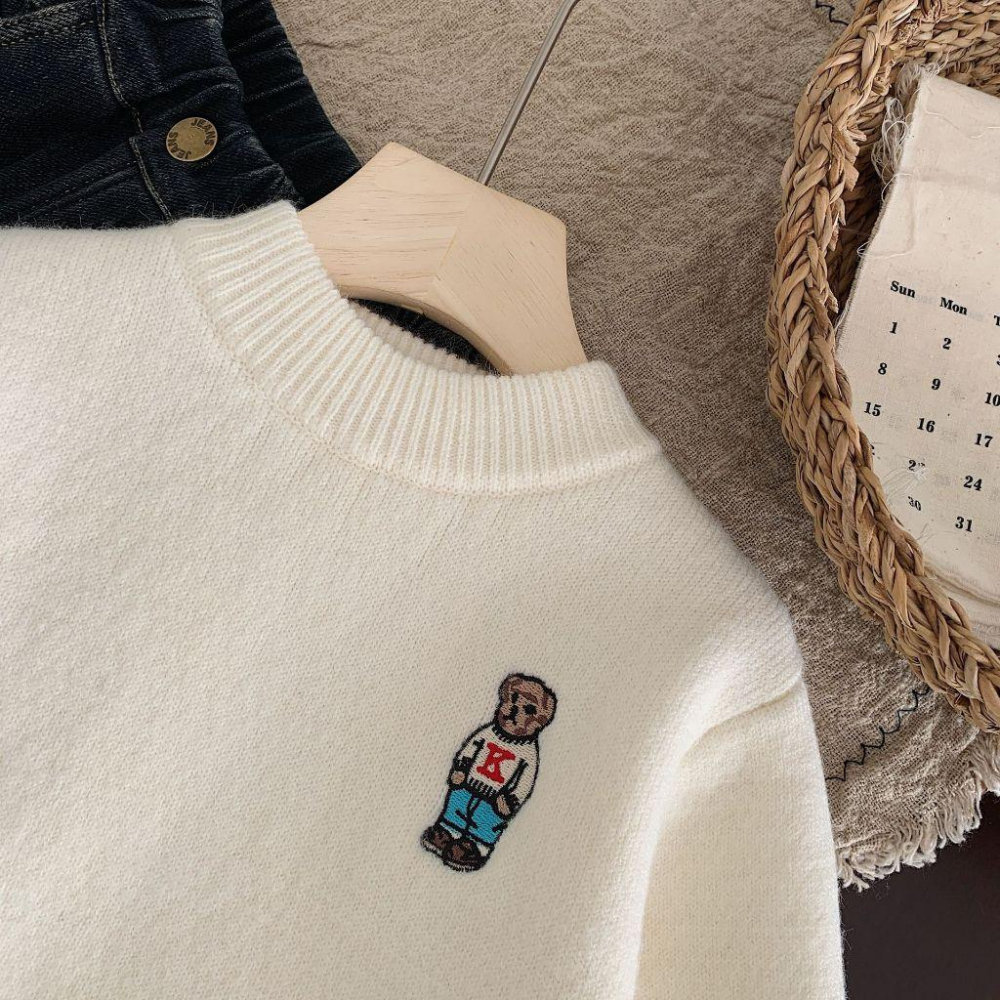 刺繡小熊細針織毛衣 針織上衣 圓領 毛衣 保暖-細節圖7