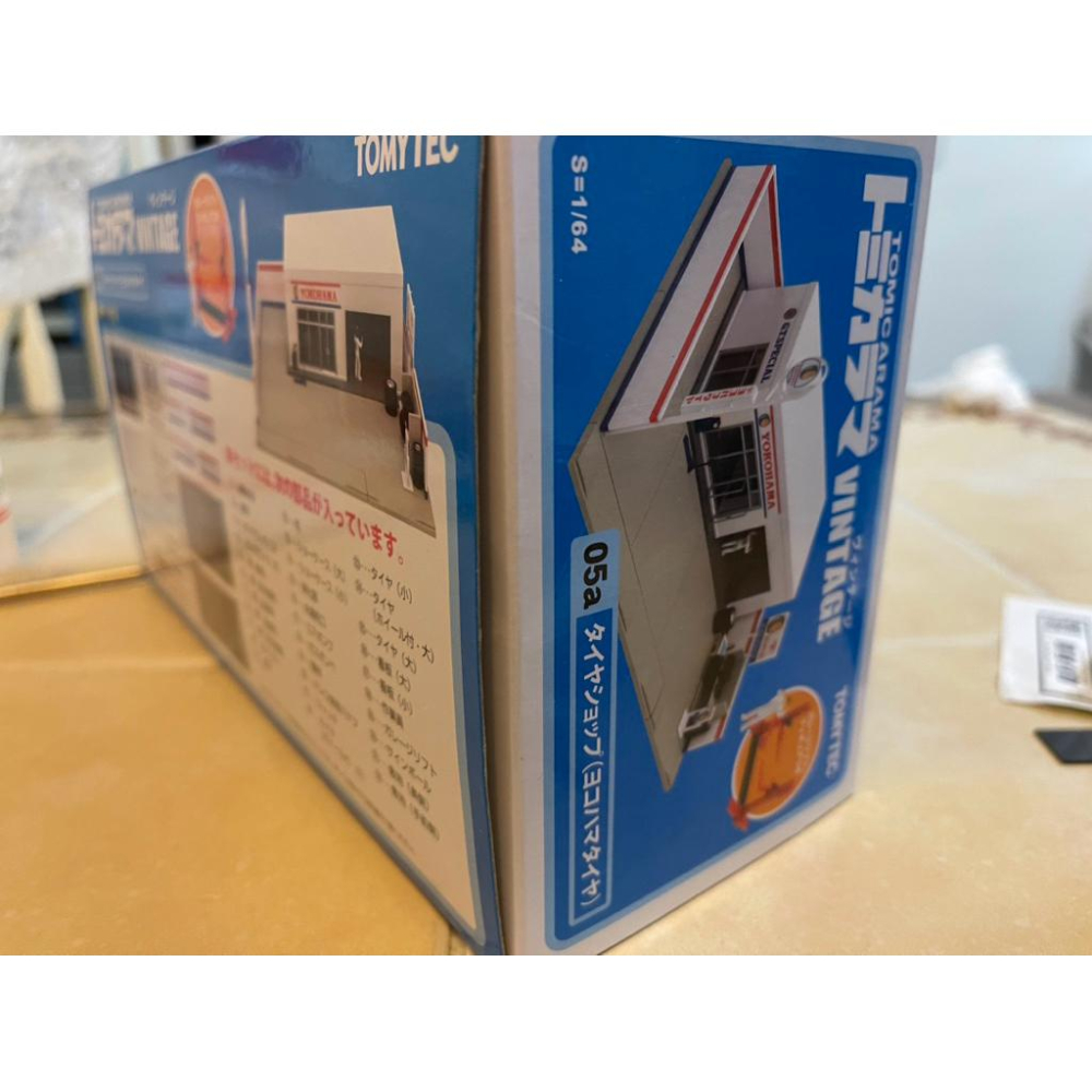 絕版 現貨 TOMYTEC TLV 1/64 場景 05a YOKOHAMA 橫濱輪胎店 此商品未附小車-細節圖3