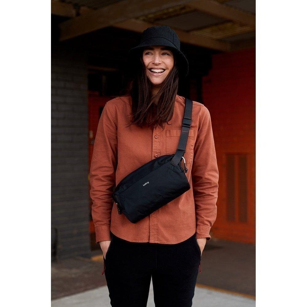 Bellroy Lite Sling 7L 超輕量斜背包(BLLA)-細節圖8